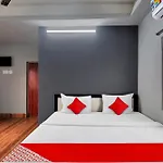 Super Hotel O Royal Empire