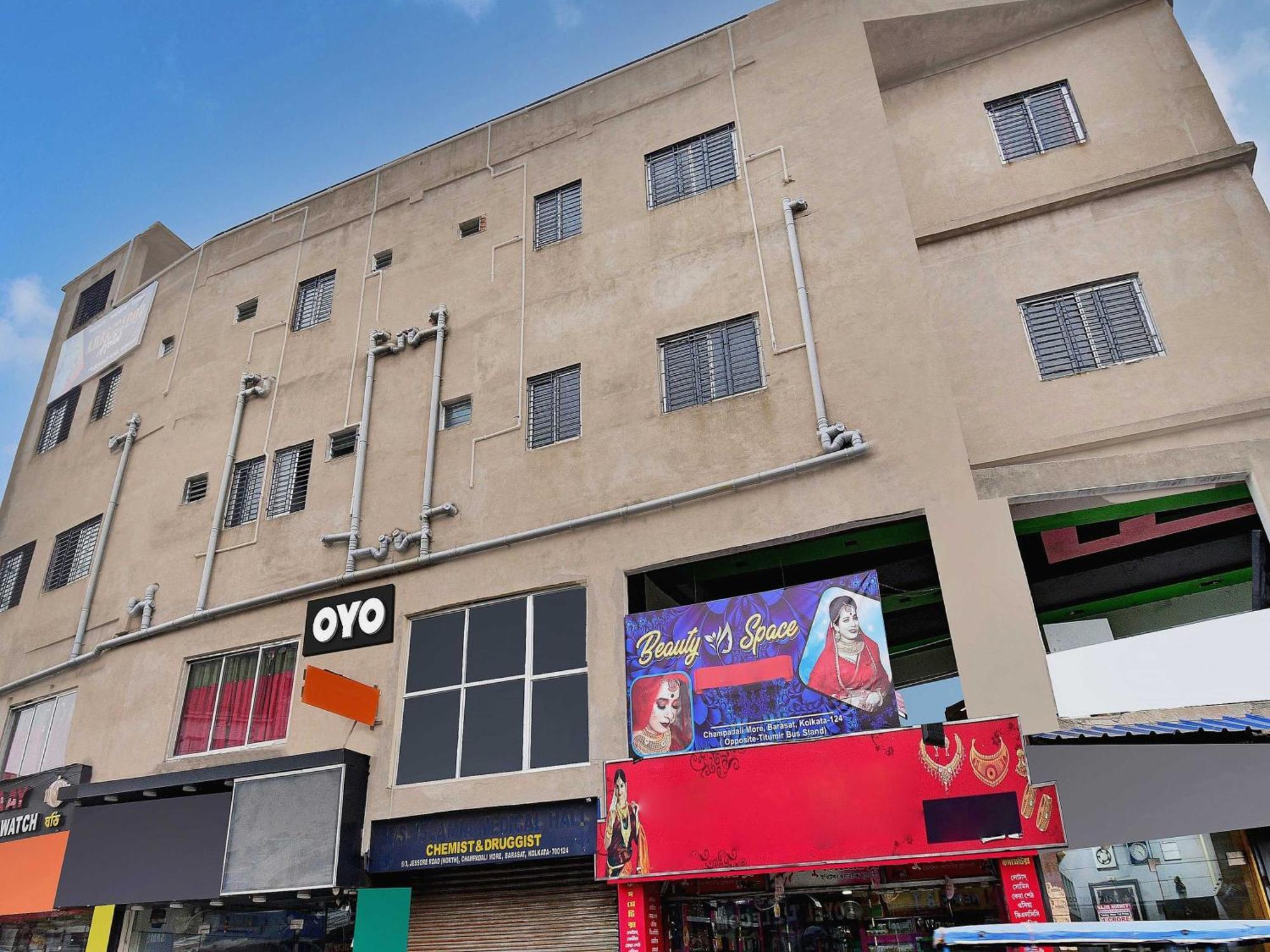 Hotel Super Hotel O Royal Empire Kolkata