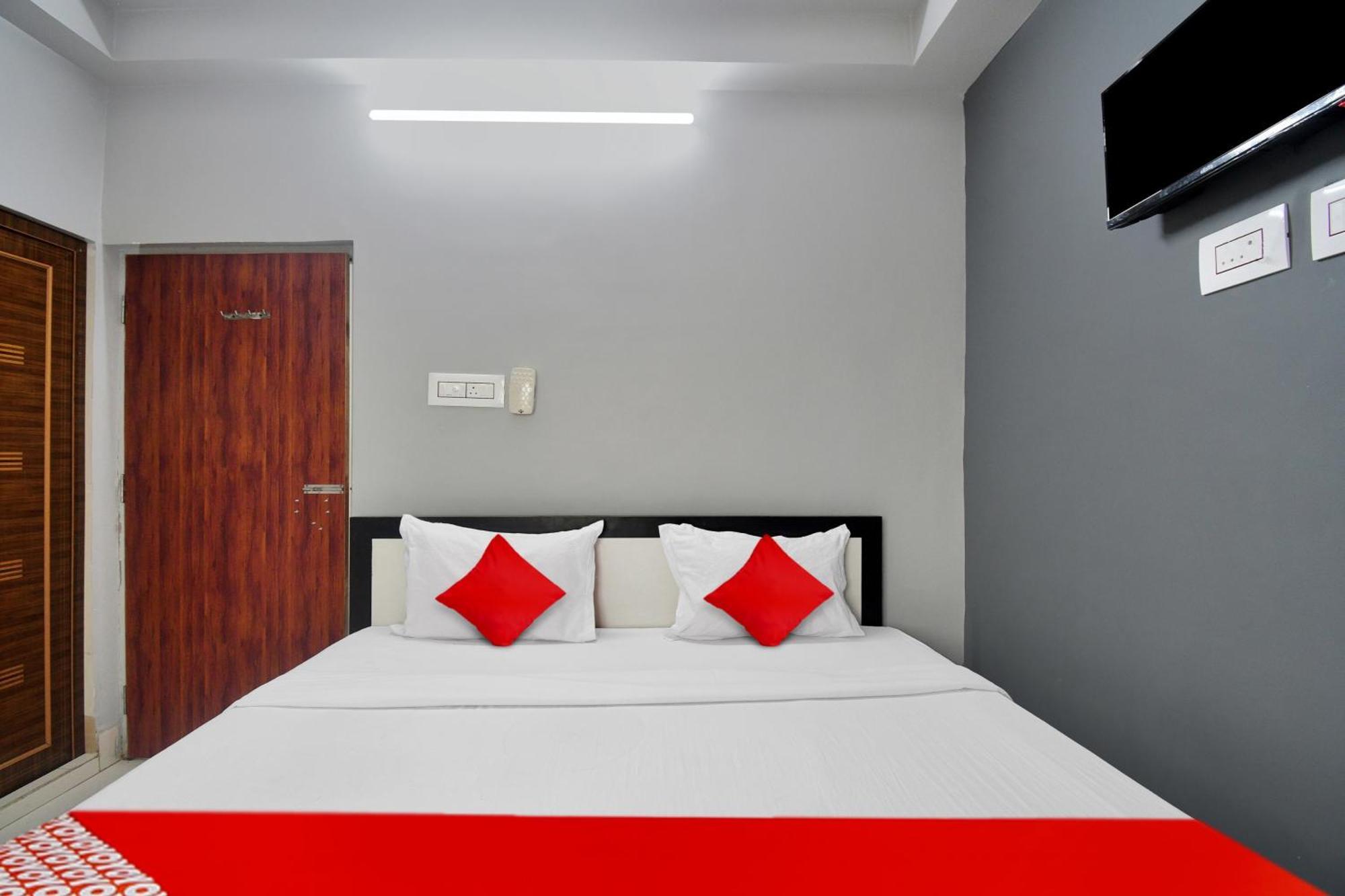 Super Hotel O Royal Empire Hotel