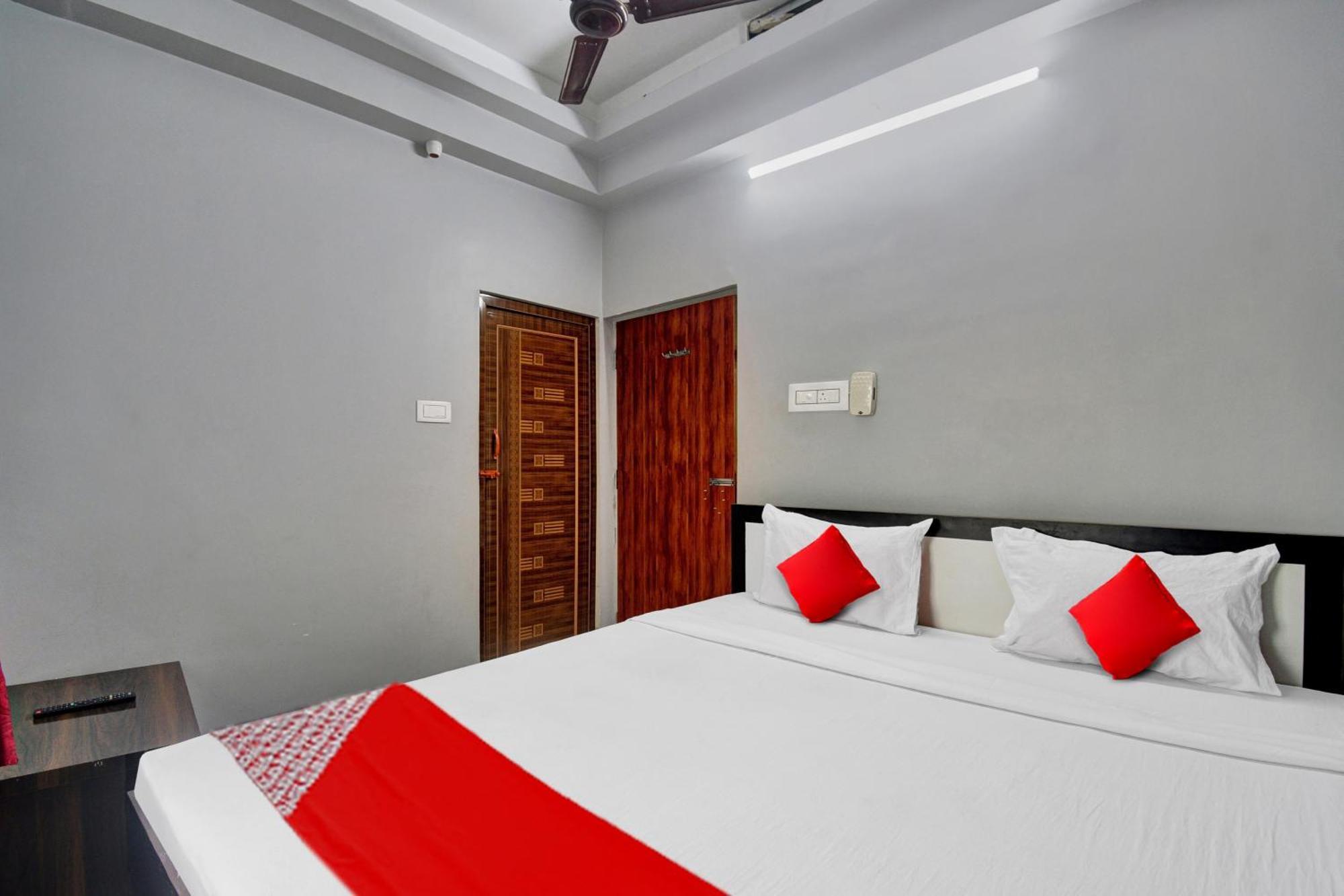 Hotel Super Hotel O Royal Empire Kolkata