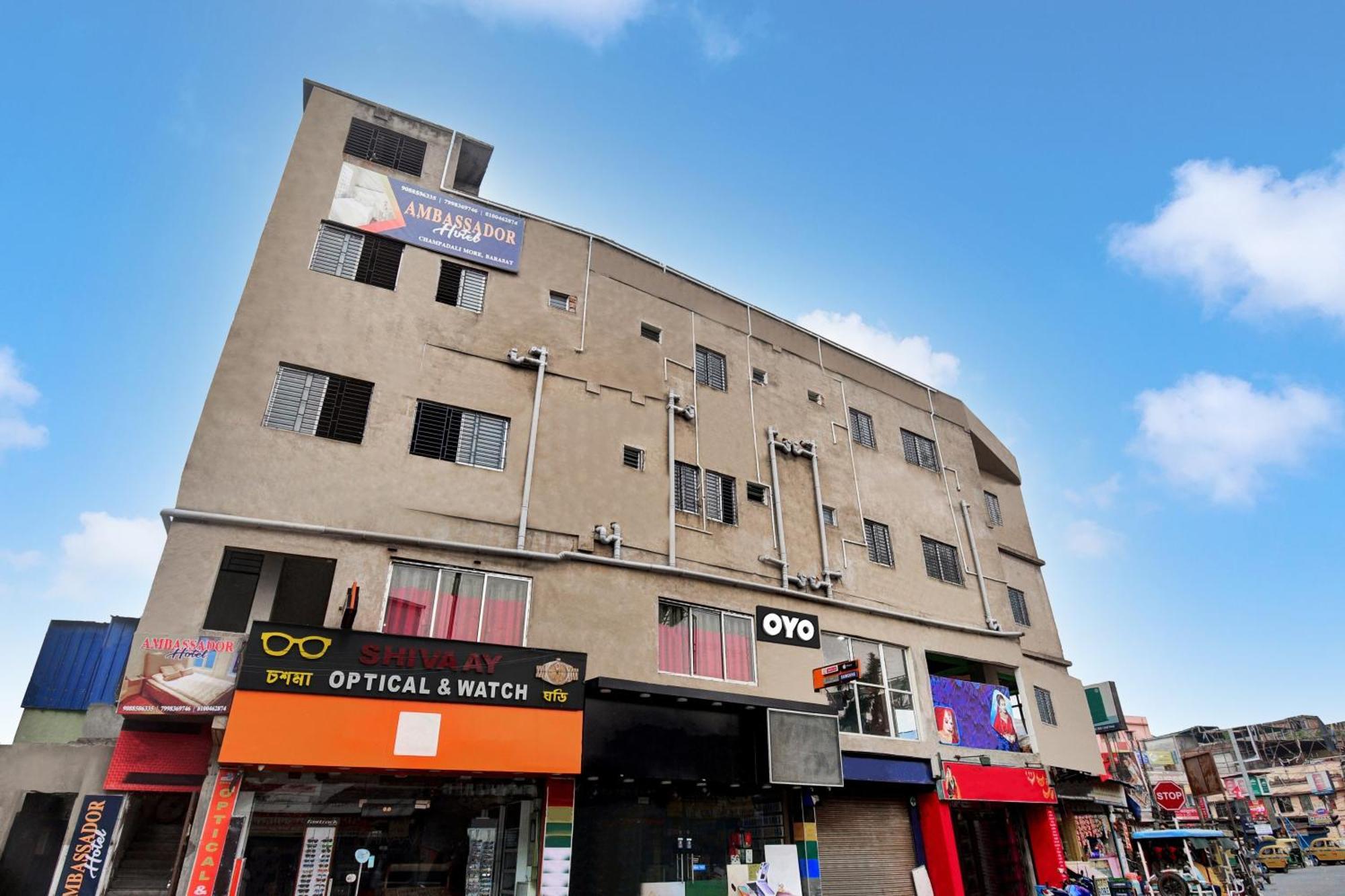 Super Hotel O Royal Empire 4*